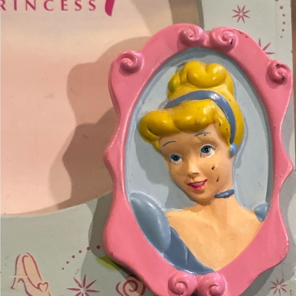 Disney Dreams Souvenir Autograph Photo Pin Collectors Binder New W/photo Cube - Picture 12 of 13